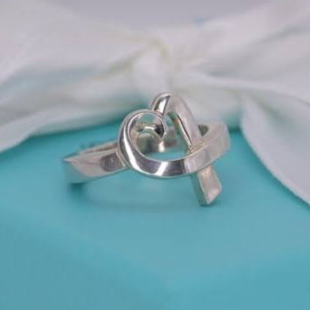 Tiffany & Co Paloma Picasso® Loving Heart Ring in Sterling Silver